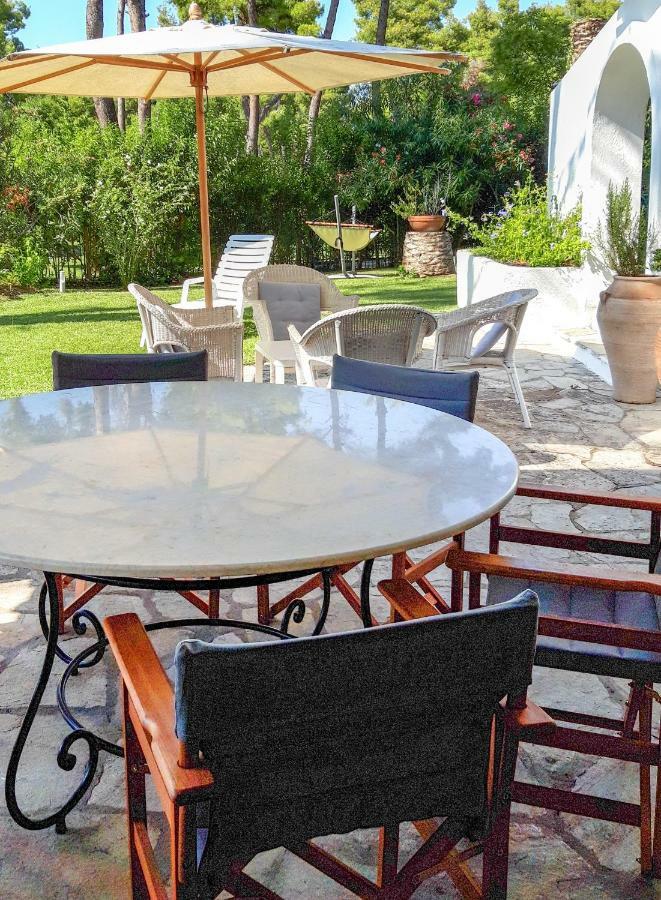 Villa Aurora In Sani With Garden And Pool Exteriör bild